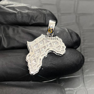 Colgante de mapa de África estilo Hip Hop, adornado con moissanita de claridad VV, corte brillante redondo, chapado en rodio, plata de ley 925 - Product Image 3