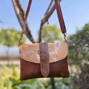 Unique Style Cowhide Fur Leather Handbag Crossbody Sling Bag Stylish Hot Selling Shoulder Western Sling Bag for Women - Product Image 1