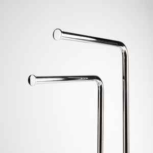 Porta toallas cromado para 2 toallas con base ovalada, accesorios para baño y aseo - Product Image 2