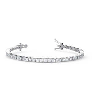 Bracelet tennis en or blanc avec diamants de laboratoire ronds de 4,00 carats - Tendance et inégalé ! - Product Image 2