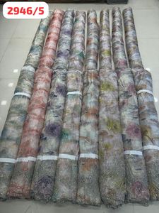 Tela de seda bordada de diseño único para prendas de vestir y la industria de la moda disponible a granel desde India - Product Image 2