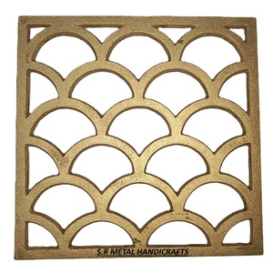 Handmade Aluminium Scallop Deisgn <b>Trivet</b> with Gold Plated Finish - Product Image 1