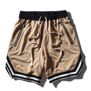 Nuevos pantalones cortos de gimnasio de secado rápido con bolsillos con cremallera tiras reflectantes pantalones cortos de entrenamiento deportivo para hombres pantalones cortos para correr - Product Image 5