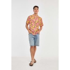 Camicia hawaiana rosa da uomo con disegno a teschio comico - Product Image 2