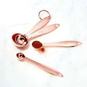 Cuillère à mesurer avec manche en bois, cuillère à mesurer artisanale avec manche en bois, cuillère à mesurer en acier inoxydable doré, design unique - Product Image 2