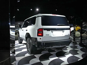 รถยนต์ SUV ขนาดใหญ่ ปี 2024 รุ่น O 2.4T มือสอง ระบบไฟฟ้า ขับเคลื่อน 4 ล้อ 5 ที่นั่ง ไฮบริด ดีเซล พวงมาลัยซ้าย เบาะหนัง จอสัมผัส - Product Image 2