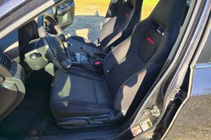 Sedán Subaru Impreza WRX 2013 USADO con Volante a la Izquierda/Derecha - Product Image 2