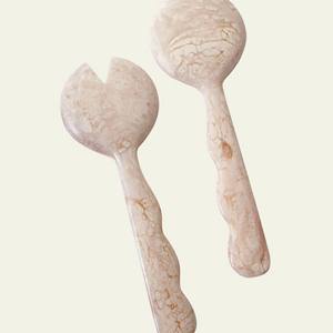 Ensemble de deux cuillères à salade en résine de pêche, écologiques, lavables au lave-vaisselle, produit très vendu, fabriqué en Inde - Product Image 3