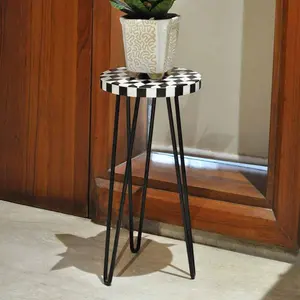 Table basse élégante au design moderne en bois de haute qualité peu encombrante pour la maison, le bureau et la réception. - Product Image 2