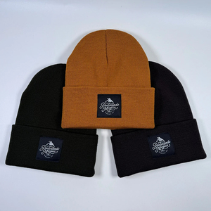 หมวกบีนนี่ราคาถูกแบบเรียบง่าย สไตล์ฤดูหนาว อุ่นสบาย ผลิตจากเส้นด้ายหวีอย่างดี เหมาะสำหรับใช้ในชีวิตประจำวัน ผู้จัดจำหน่ายเครื่องประดับศีรษะพื้นฐาน - Product Image 2