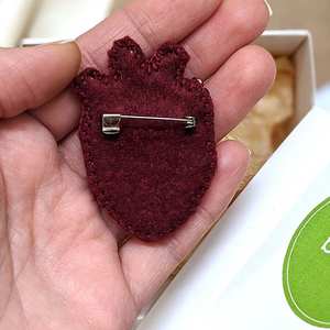 Broches perlées Broche de créateur faite à la main Forme de couleur personnalisée Style Antique/traditionnel/moderne Conception unique de haute qualité bébé - Product Image 1