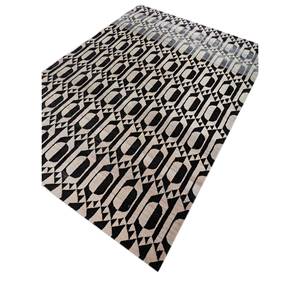 พรมถักมือ Aakar by Kavi JPRM-3212 ทำจากขนสัตว์และไหม สีเทาและดำ ลายเรขาคณิต รูปทรงสี่เหลี่ยมผืนผ้า เหมาะสำหรับห้องโถงหรือห้องพัก ทอแบบเรียบ - Product Image 2