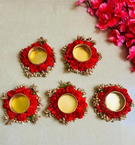 Portavelas de Terciopelo con Forma de Rosa para Decoración de Diwali, Portavelas Decorativo con Flores de Gypsophila para Recuerdos de Pooja - Product Image 2