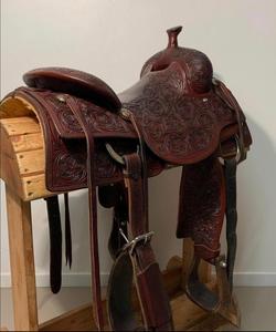 Venta al por mayor de sillines occidentales flexibles duraderos con asiento profundo de material fuerte para montar a caballo rendimiento de senderos de larga distancia - Product Image 1