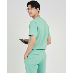 Juego de exfoliación médica para hombre de ajuste cómodo, material de secado rápido versátil y atemporal, exfoliante de cuello redondo, juego de exfoliación para Hospital Vietnam - Product Image 1