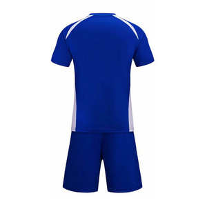 Uniforme de Fútbol Personalizado de Alta Calidad Hecho en Fábrica con Logotipo Impreso, 100% Poliéster, Impresión por Sublimación, Corte Automatizado - Product Image 2