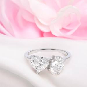 Bague de fiançailles ouverte en forme de cœur et de moissanite ovale de 2.20 ct/diamant en or 10K/14K/18K ou en argent sterling 925 - Product Image 1