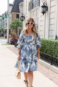 Tela de vestir de secado rápido con estampado de algodón americano moderno para mujer, Blanca con mangas de tres cuartos para fiestas, todas las estaciones - Product Image 5