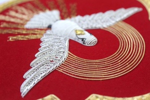 Saint-Esprit-Emblème de l'église liturgique Colombe Brodé à la main Coudre pour Vestment Gold - Product Image 3