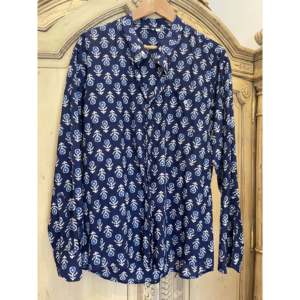 Camisa de Chifón Holgada para Mujer, Estampado Floral Índigo Oscuro, Logotipo Bordado, Botones, Estilo Casual Occidental, Tallas XL, Primavera Otoño - Product Image 1