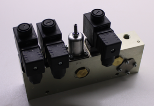 ชุดประกอบวาล์วแมนิโฟลด์ - Product Image 1