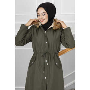 เสื้อคลุมฮิญาบ Ayla Khaki พร้อมเข็มขัดแบบทอผ้า - Product Image 5