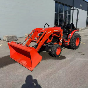 Tractor Kubota LX2610 4x4 Equipado con Cargador Frontal, Ideal para Tareas Agrícolas, Desbroce de Terrenos y Manipulación de Materiales - Product Image 1