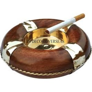 Venta al por mayor a granel de tablero de ajedrez de madera de mango Cenicero de forma cuadrada con acabado esmaltado para mesas de Hotel y suministros de Bar - Product Image 4