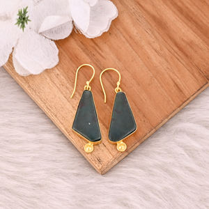 ต่างหูทำมือสไตล์คลาสสิก ชุบเงิน ทองเหลือง ประดับพลอยบลัดสโตน ต่างหูห้อยทรงรียาว ผู้ผลิตขายส่ง - Product Image 2