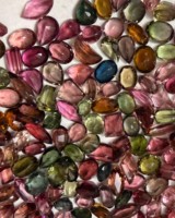 Quartz Naturel Formes Mixtes Taille Libre 280 Ct Lot 177 Pièces Mines Africaines Couleurs Mixtes Pierres Précieuses Libres Modèle 008 Rafay Vente en Gros