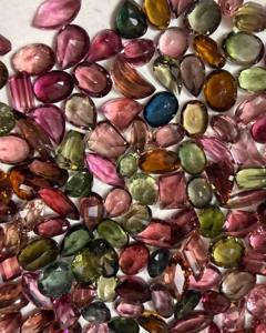Tourmaline naturelle, forme mixte, lot de 280 ct, 177 pièces, mines africaines, couleurs mélangées, pierres précieuses en vrac, vente en gros pour la fabrication de bijoux - Product Image 2