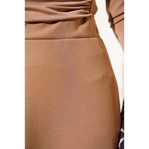 Falda modelo acampanado Latte - Product Image 3