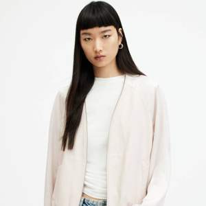 Nouveau respirant pas cher Design femmes à la mode 2024 haute qualité femmes meilleur Design femmes vestes en cuir - Product Image 3