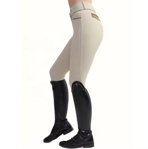 Culotte d'équitation en silicone imprimée de la meilleure qualité pour femmes avec mouche boutonnée taille haute à séchage rapide et conceptions personnalisées - Product Image 3