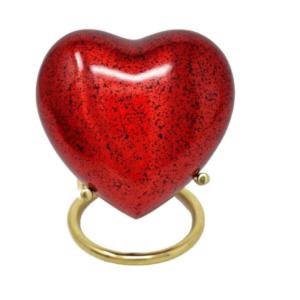 Belles urnes de crémation souvenir de coeur en laiton entièrement gravées Urnes en forme de coeur en métal de vente chaude avec support - Product Image 2