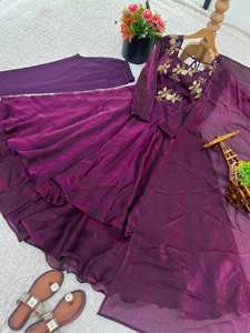 Traje de Manga Larga con Bordado de Lentejuelas en Seda Fandy Pesada y Dupatta - Product Image 5