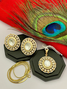 Conjunto de colgante de polki tradicional con pendientes para mujeres y niñas, ideal para bodas, novias, festivas, étnicas, informales y de fiesta - Product Image 5