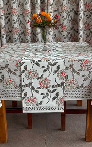 Modern Home Decor Handmade Block Print Pattern Canvas Table Runner for Restaurant Parties High Quality - Product Image 3