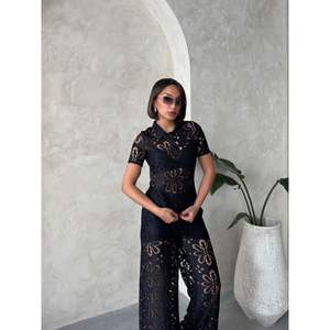 Blusas y Camisas de Mujer con Cuello de Encaje, Disponibilidad al por Mayor - Product Image 2