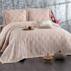 Juego de Cubrecamas Guzide CAPRICE de 4 Piezas, Diseño a Rayas Color Salmón, 100% Chenilla, Lavable, Tamaño King, para Uso Doméstico, Hecho en Turquía - Product Image 1