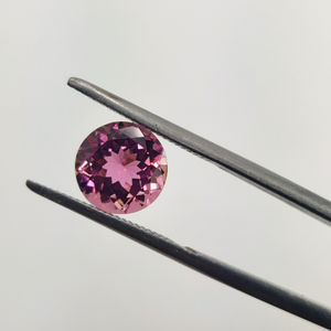 Tourmaline rose ronde de qualité supérieure de 8mm et pierre précieuse naturelle bleue pour bijoux personnalisés - Product Image 1