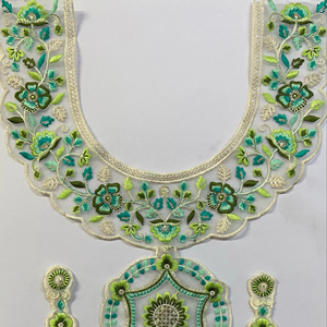 Parches bordados de diseñador con hilo metálico y cuentas Collar exquisito Estilo cosido para ropa Textiles para el hogar - Product Image 2