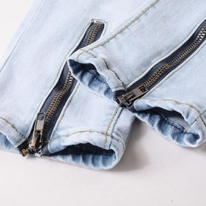 Pantalones vaqueros para hombre al por mayor pantalones vaqueros ajustados con logotipo personalizado disponible diseño clásico de bolsillo adecuado para ropa informal - Product Image 3