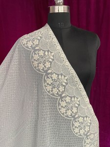 Dupatta ลูกไม้แฟนซีแบบสี่ด้านที่มีการปักสไตล์ดั้งเดิม - Product Image 3