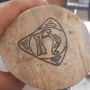 Authentique cornue à boire en bois sculpté d'origine, artisanat naturel indien, inspiré des Vikings, cadeau de mariage, chopes - Product Image 1