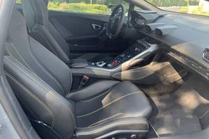 Oferta Especial 2019 Lamborghini Huracán LP580-2 Coupé, Transmisión Automática, Motor V10, Tracción Trasera - Product Image 3