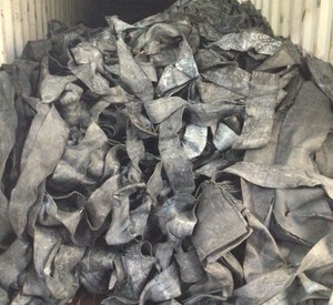 Hoja de peluca negra sin curar de grado A, caucho recuperado de origen estadounidense de neumáticos de automóviles y camiones, productos de caucho reutilizados para varios propósitos - Product Image 6