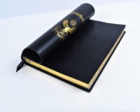 Biblia de Tapa Dura de Cuero PU Personalizada al por Mayor, Impresión de Libros Bíblicos, Papel de Arte, Impresión Offset, Estampado en Caliente, Encuadernación Perfecta, Biblia Sagrada KJV