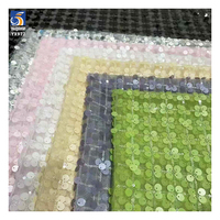 YX972 nouvelles tendances en 2026 Plaid maille paillettes vêtements-jupe tissu trèfle à quatre feuilles conception 5mm mat paillettes tissu pour vêtement