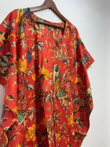 Vêtements de nuit d'été en coton Kaftan imprimé d'oiseaux floraux Longueur du sol Robes décontractées Couverture de plage bohème Vêtements de nuit naturels - Product Image 2
